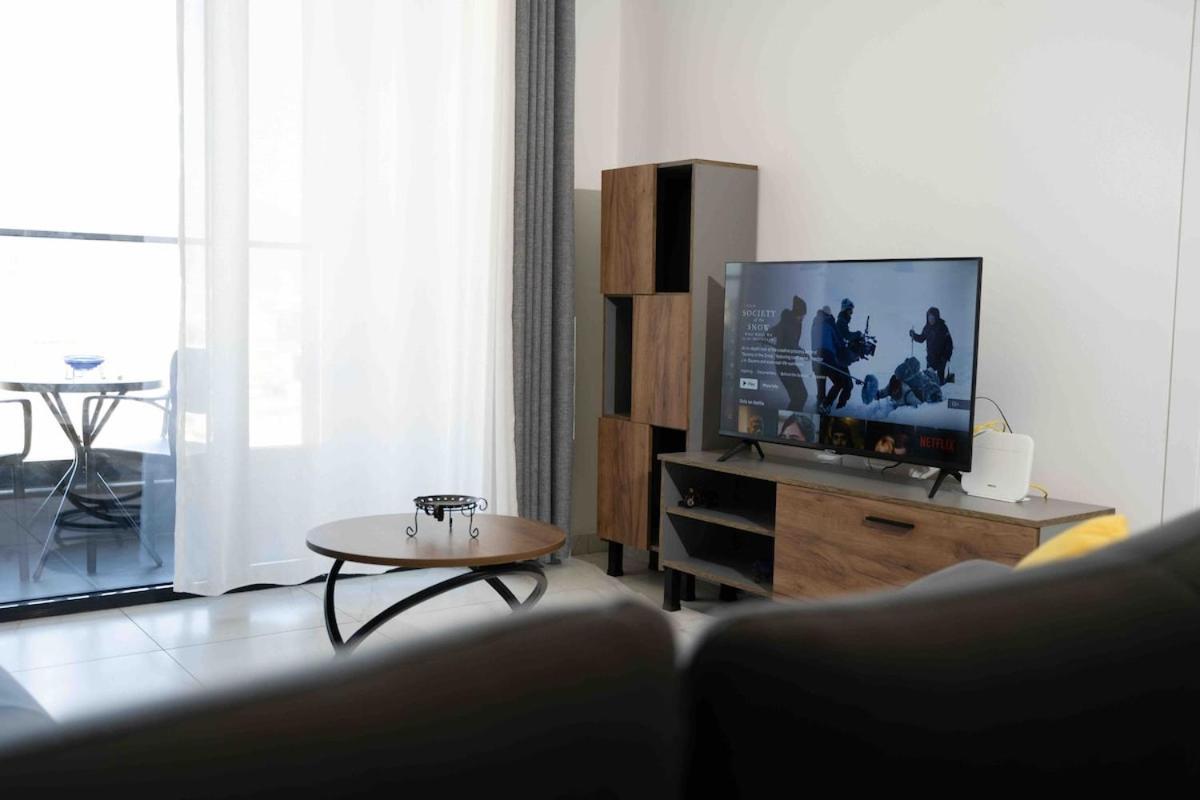 Hideaways , Breathtaking View & Free Parking Apartment *